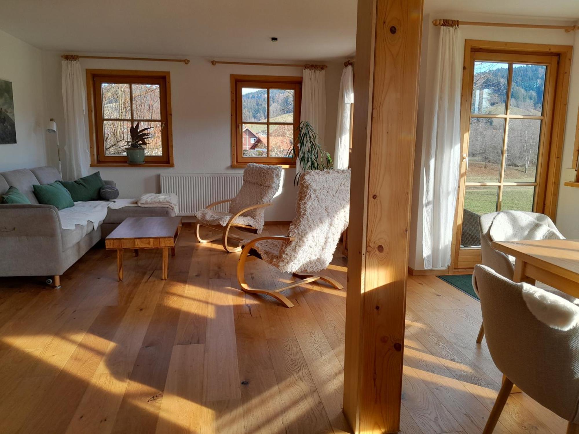 Neueroeffnung, 2 Wunderschoene Im Gruenen Appartement
